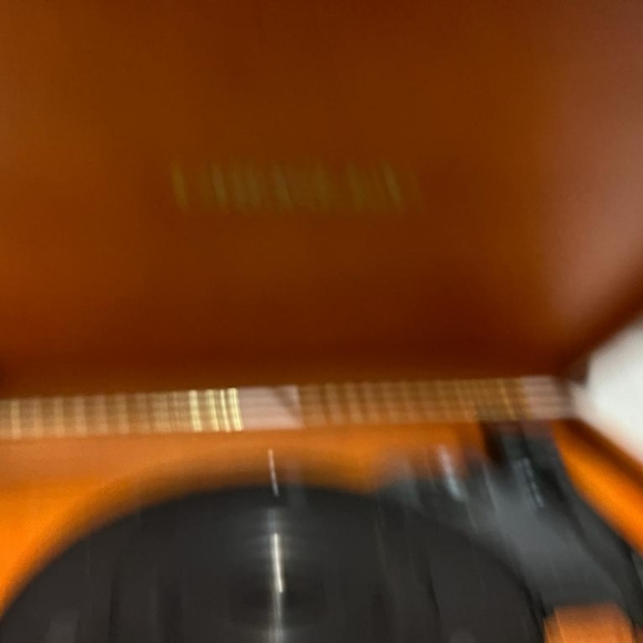 Crosley 4 in 1 Record Player, CD, AM/FM Radio - Picture 14 of 16